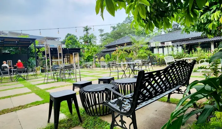 Termurah....Hitung Tanah Sj...Berupa Bangunan Resto & Cafe..!!