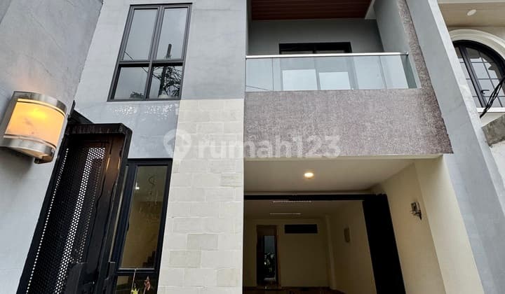 Rumah Brandnew View Bagus...3 Lantai + Rooftop