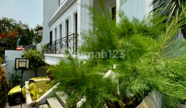 Best Location Dkt Gunawarman, Rumah 3 Lantai Posisi Hook