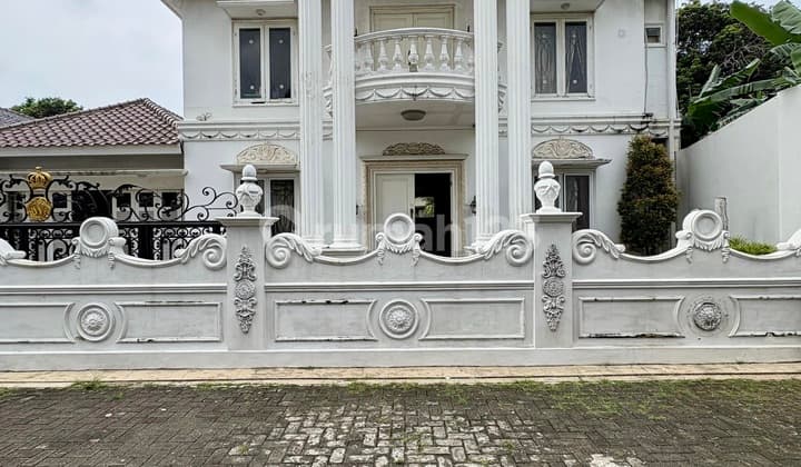 Rumah Klasik Mewah Dekat Tol Andara..!! Dalam Private Compound