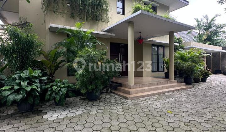 Large Yard House|info House for Sale in Cilandak