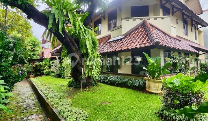 Rumah Dalam Komplek Lingkungan Asri & Tenang
