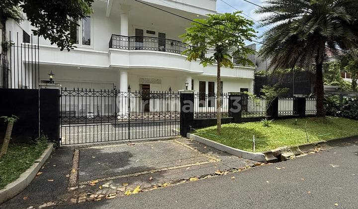 Rumah Premium Lokasi Elite dan Eksklusif One Gate System