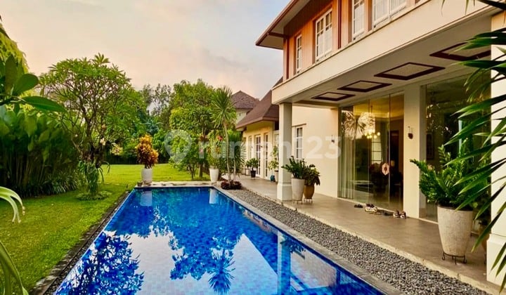 Luxury House with 80% Green Open Space, Lush & Quiet, Healthy Air