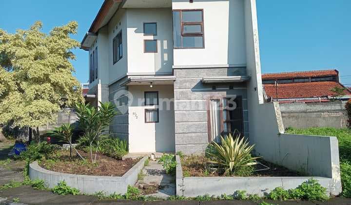Leased Corner House in Cluster Panorama Alam Parahyangan
