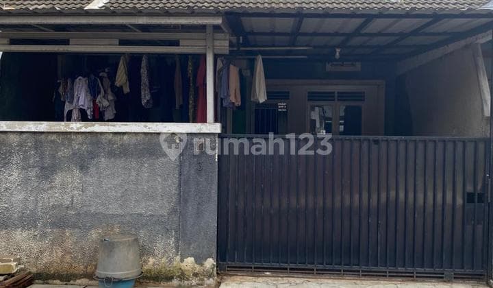 Royal Taman House near Poris Plawad Terminal and Toll Road