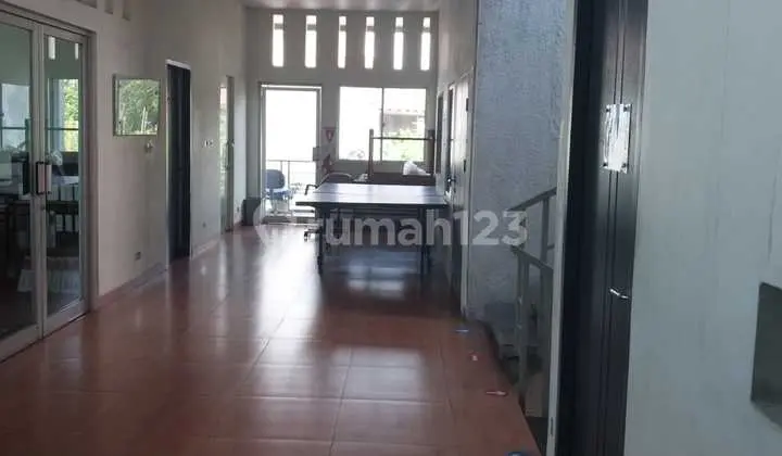 Ruang usaha cocok untuk kantor atau trainning centre di Slipi Jakarta Barat