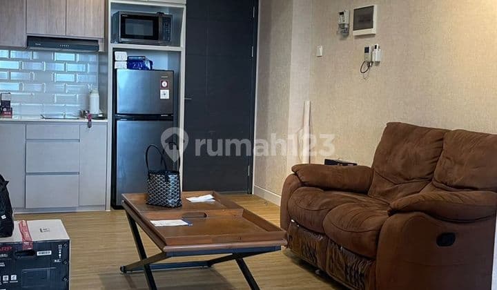 Apartemen 2 BR Furnished di Collins Boulevard Serpong