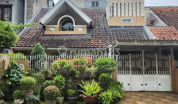 Rumah cantik sederhana di anggrek loka bsd