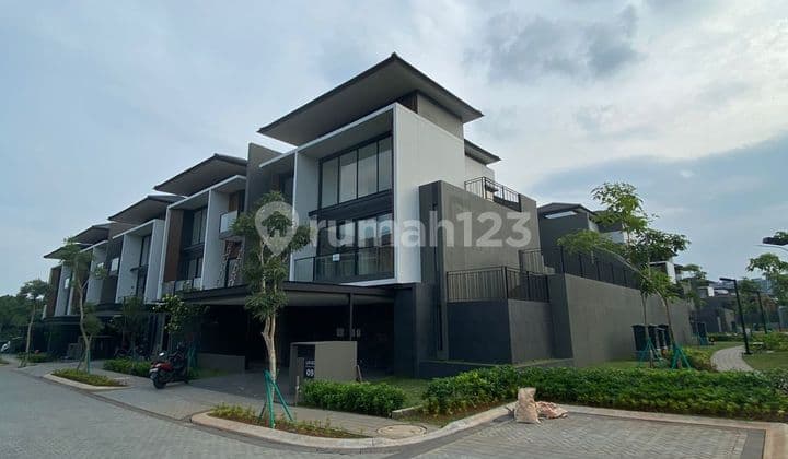 Rumah baru luxury desain modern 3 Lantai di bsd city