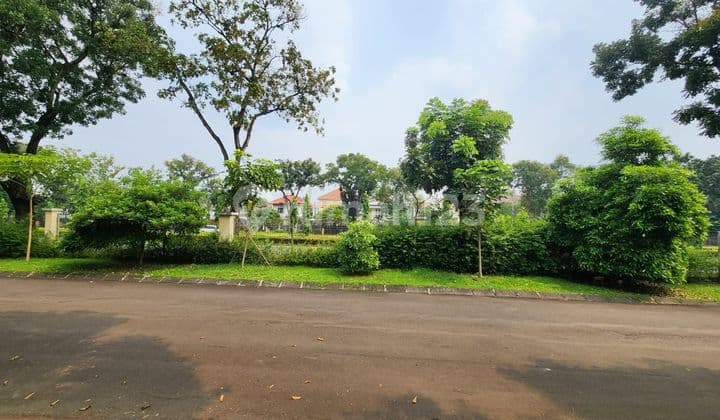 Large 592 m² land in front of City Park at Giri Loka BSD