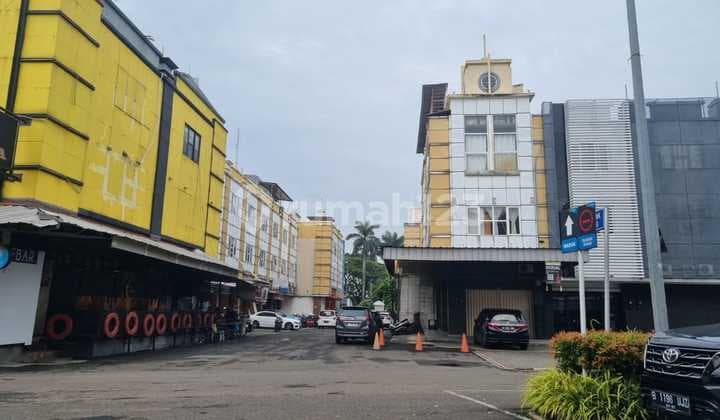 4-Story Corner Ruko with Good Parking Space in BSD City