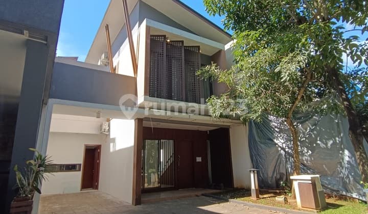 Rumah Cantik Rapi Siap Huni Shm Lokasi Prime Di Bsd De Park