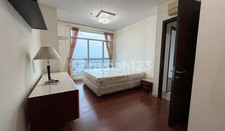 Disewakan Apartemen Central Park Residence 2+1 Bedroom
