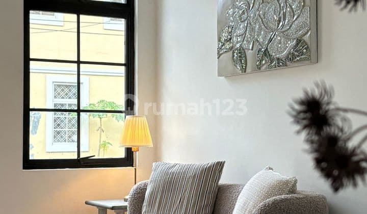 Jual Cepat Rumah Townhouse Taman Hijau Lippo Karawaci Tangerang. Kondisi Forniture Baru!