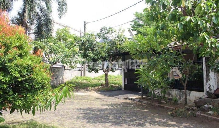 2-Story House, Land Area 144 M2, Building Area 133 M2, 3+1 Bedrooms, 3+1 Bathrooms, 2,200 Watt Electricity, SHM