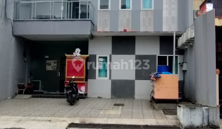 Dijual Ruang Usaha Lokasi Strategis di Jl.dahlia Selatan Semarang