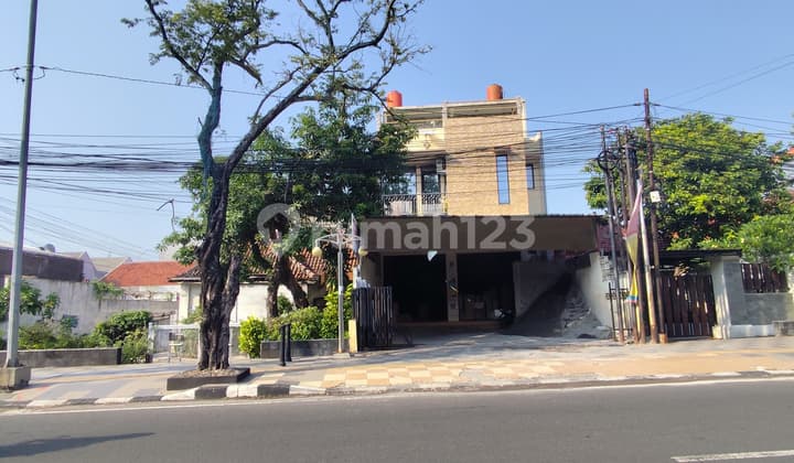 Dijual Ruko Lokasi Pinggir Jalan Utama Jl. Indraprasta Semarang