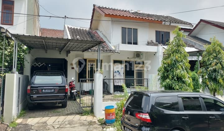 House of Jati Raya Indah Estate, Banyumanik, Semarang