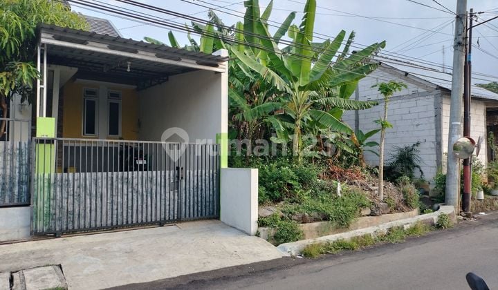 Land on Jl Pucung Street, Banyumanik, Semarang.