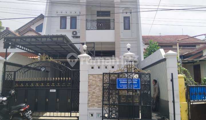 Kost Plus Rumah Induk Mulawarman Undip Semarang