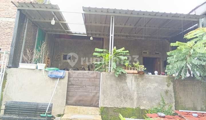 Rumah Watu Kaji Raya Gedawang Banyumanik Semarang