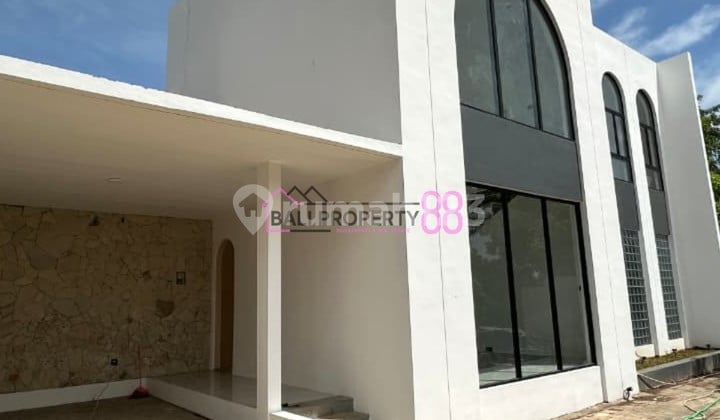 Dijual Villa Modern dengan Kolam Renang Pribadi | 3 Kt di Balangan Jimbaran LT 200 M2