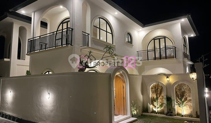 Jual Villa Brand New Modern di Canggu (Buduk) - 3 KT LT 162 M2