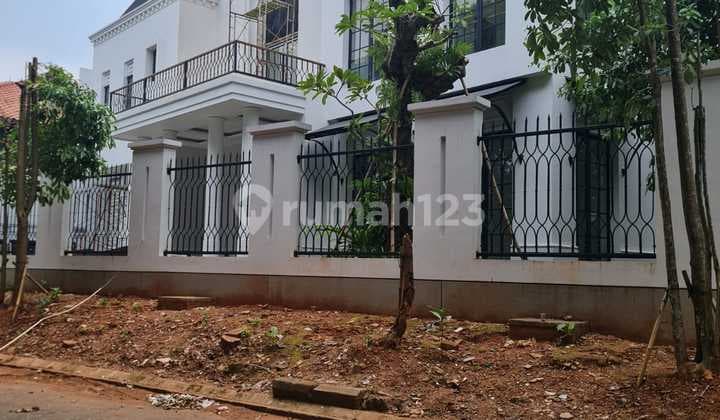 Rumah Bagus Semi Furnished SHM di Pondok Indah, Jakarta Selatan