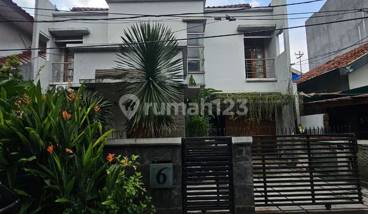 DIJUAL RUMAH KEBAYORAN BARU JAKARTA SELATAN