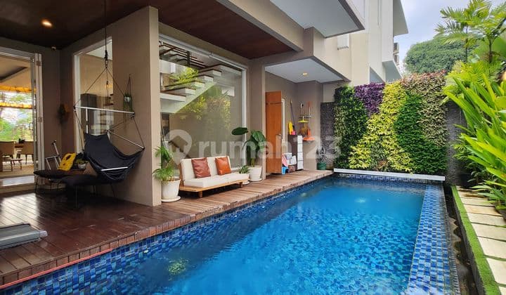 Beautiful modern design townhouse in the Kemang area, South Jakarta
