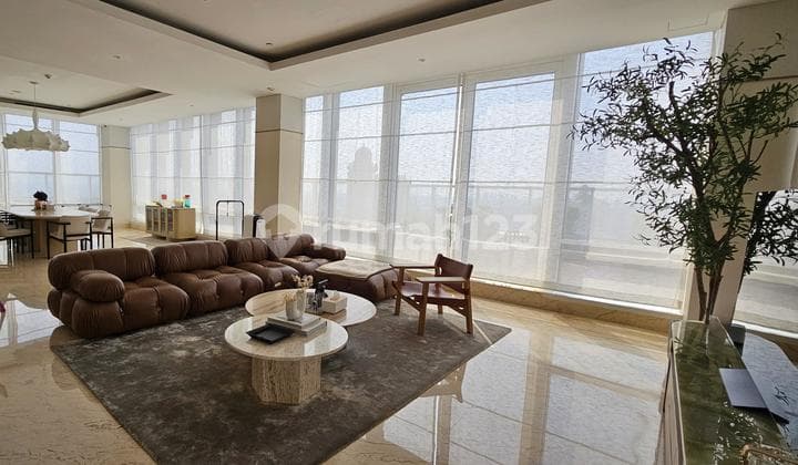 Junior penthouse providence urgent for sale