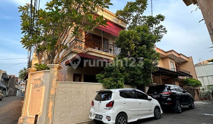 Dijual Cepat Rumah Bagus 2 Lantai Siap Huni di Rempoa Tangerang