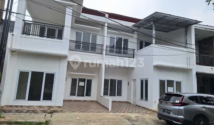 Rumah 2 Lantai Bagus Siap Huni di Graha Bintaro