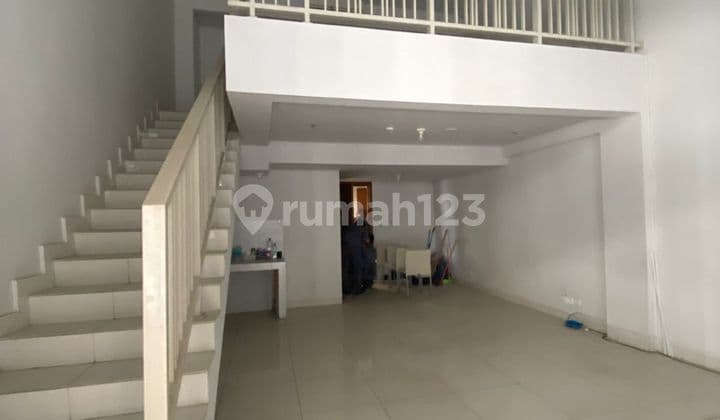 Unit Soho Pancoran Dijual, bisa untuk Hunian dan Kantor Luas 132 Tipe Hampton, Siap Huni