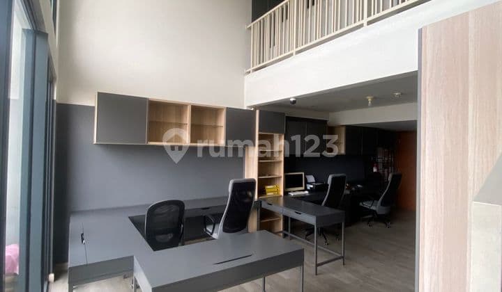 Dijual Small Office Home Office, Soho Pancoran, tipikal Manhattan, Luas 97, Furnished