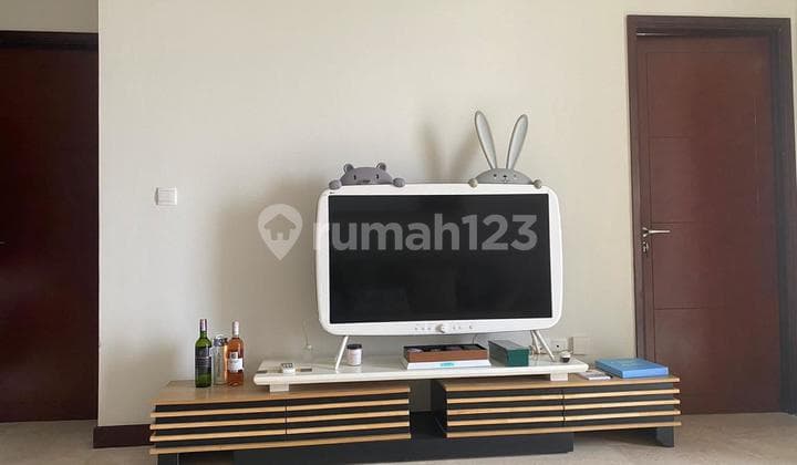 Sewa Apartemen bagus rapih bersih di Permata Hijau Suites, 2 Kamar tidur sudah furnished langsung huni