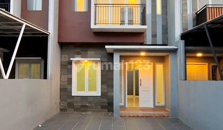 Rumah Siap Huni Pinggir Jalan Raya 5 Menit Stasiun Pondok Rajeg