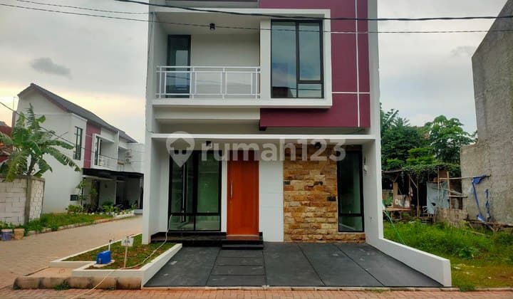 Rumah 2 Lt Siap Huni 10 Menit Tol Margonda 10 Menit Stasiun Depok