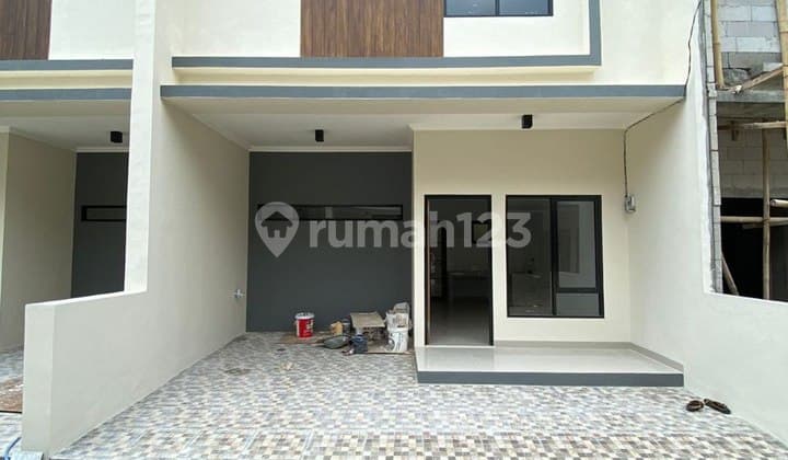 Rumah 2 Lantai Siap Huni Dekat Ke Gdc 10 Menit Ke Stasiun Depok