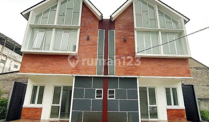 Rumah Baru Siap Huni Dekat Gdc Jalan Luas 10 Menit Stasiun Depok