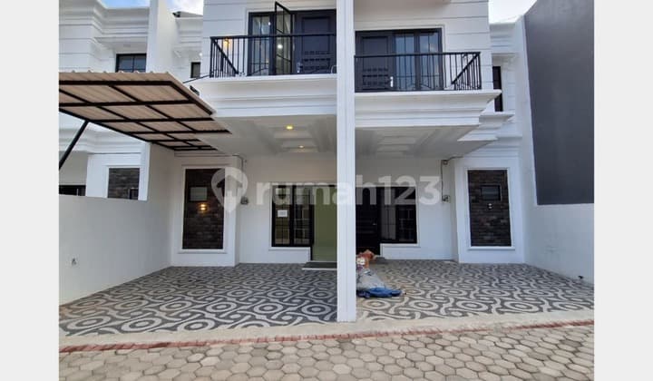 Rumah baru siap huni akses strategis 10 menit ke stasiun depok