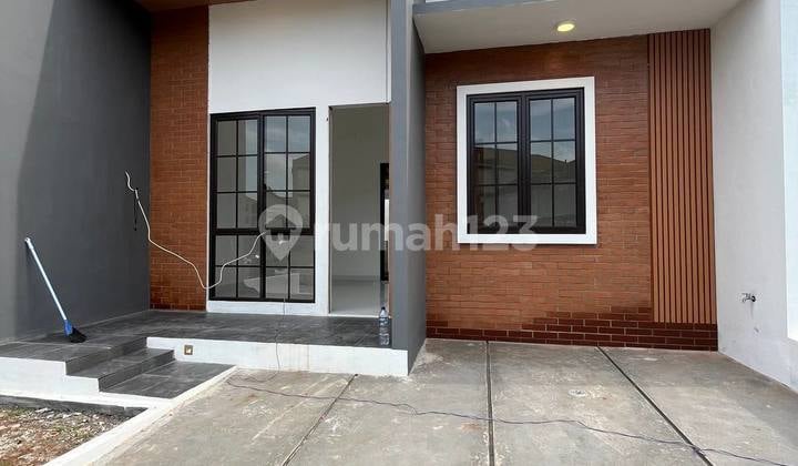 Rumah Modern Akses 10 Menit ke Tol Desari& 15 Menit ke Stasiun