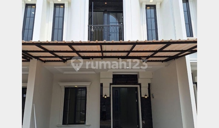 Rumah baru modern eropa cuma 10 menit ke stasiun pondok cina