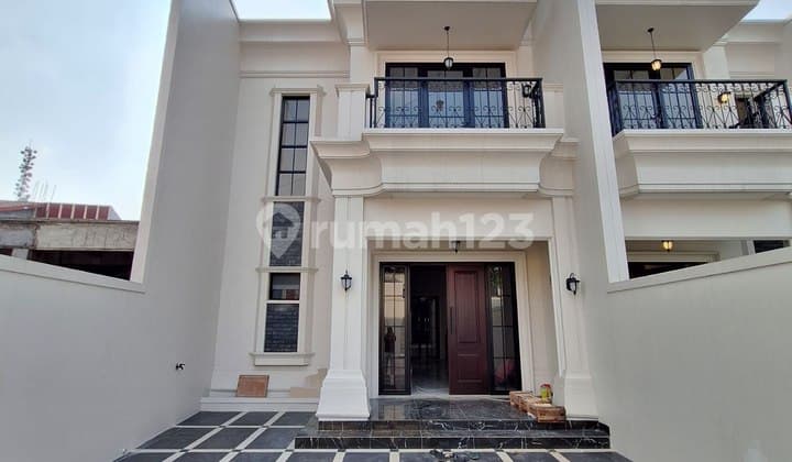 Rumah 2 Lt Dekat Stasiun Depok Dan Tol Cijago Akses Jalan Luas