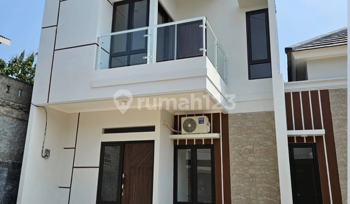 Rumah Baru 2 Lt Dekat Stasiun Pondok Cina 15 Menit Ke Lrt Cibubur