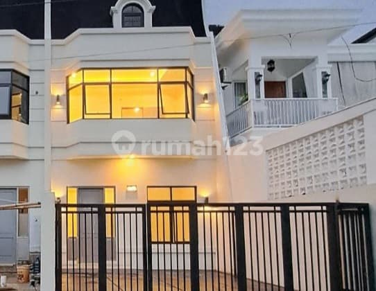 Rumah 2 Lt Grand Depok City Akses 10 Menit Ke Stasiun Krl Depok