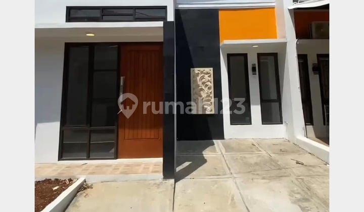 Rumah Modern Bali Minimalist Hanya 15 Menit ke stasiun depok