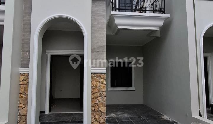 Rumah Mewah 2 Lantai Hanya 10 Menit Ke Stasiun Depok