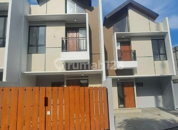 Modern Ready-to-Occupy House located near BSD Toll Road